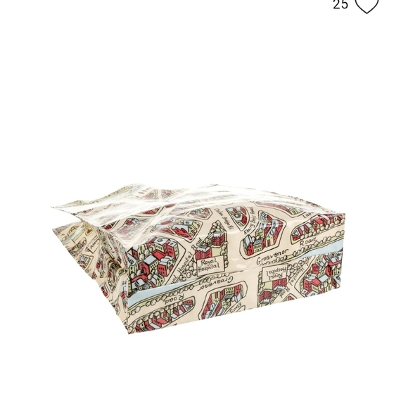 Vintage Harrods Cream and Red Illustrated Tote Bag - Picture 9 of 10